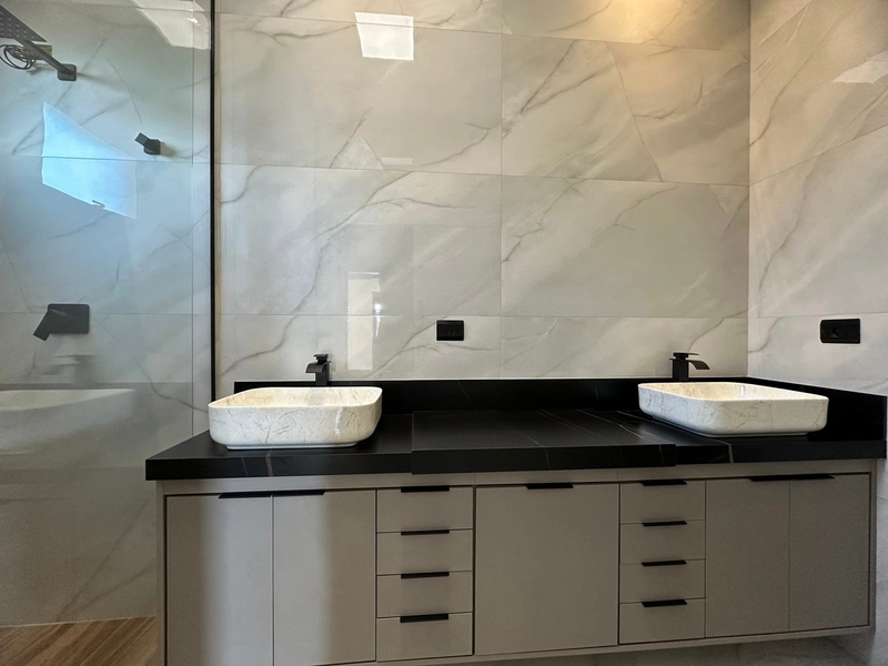 Casa nova com 4 suítes e piscina! Condomínio OuroVille Taubaté SP: 31ª foto da galeria de imagens do imóvel