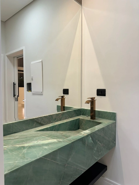 Casa nova com 4 suítes e piscina! Condomínio OuroVille Taubaté SP: 143ª foto da galeria de imagens do imóvel