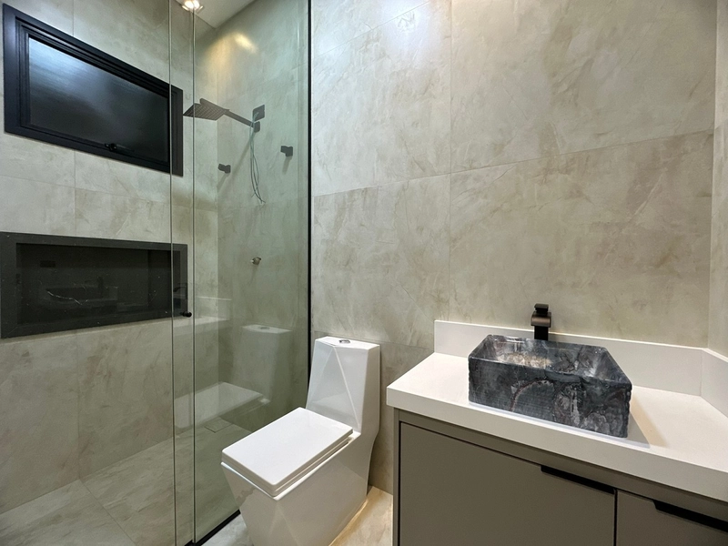 Casa nova com 4 suítes e piscina! Condomínio OuroVille Taubaté SP: 75ª foto da galeria de imagens do imóvel