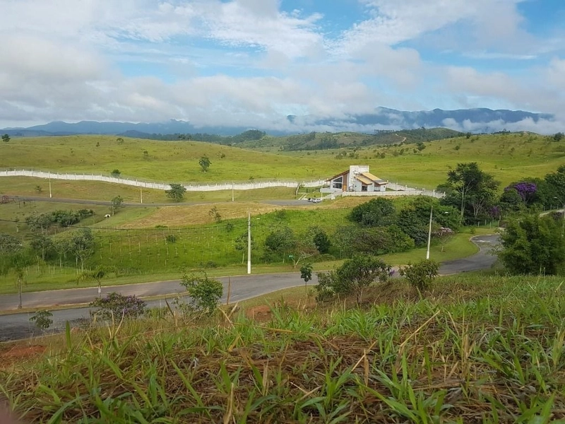 Terreno com vista livre e na parte alta do Condomínio Village da Serra: 5ª foto da galeria de imagens do imóvel