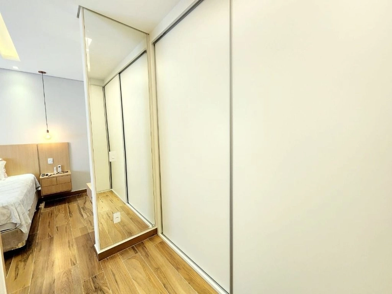 Casa moderna, ambientes integrados, planejados e 3 suítes. Ouroville: 27ª foto da galeria de imagens do imóvel