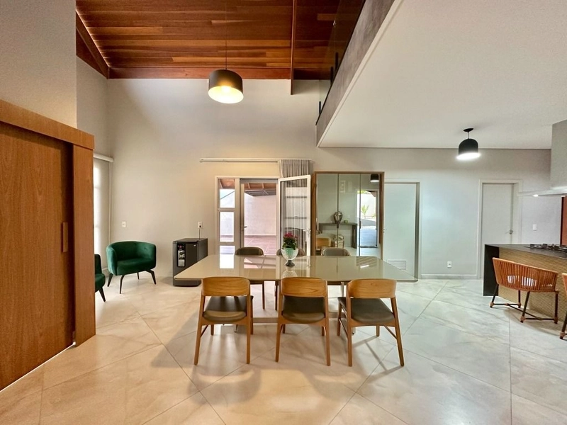 Casa térrea planejada e amplo quintal no Condomínio Village da Serra: 20ª foto da galeria de imagens do imóvel