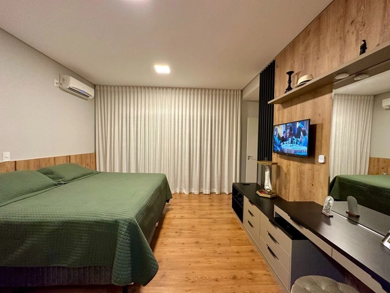 Casa térrea planejada e amplo quintal no Condomínio Village da Serra: 53ª foto da galeria de imagens do imóvel