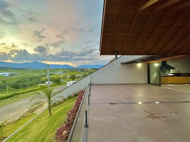 Casa térrea planejada e amplo quintal no Condomínio Village da Serra: 19ª foto da galeria de imagens do imóvel