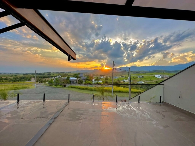Casa térrea planejada e amplo quintal no Condomínio Village da Serra: 17ª foto da galeria de imagens do imóvel