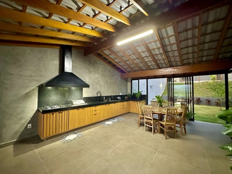Casa térrea planejada e amplo quintal no Condomínio Village da Serra: 10ª foto da galeria de imagens do imóvel