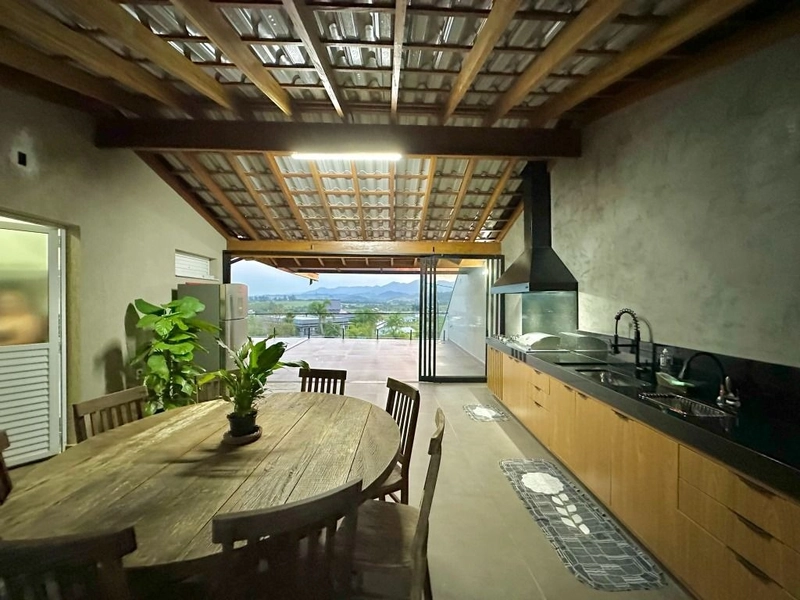 Casa térrea planejada e amplo quintal no Condomínio Village da Serra: 15ª foto da galeria de imagens do imóvel