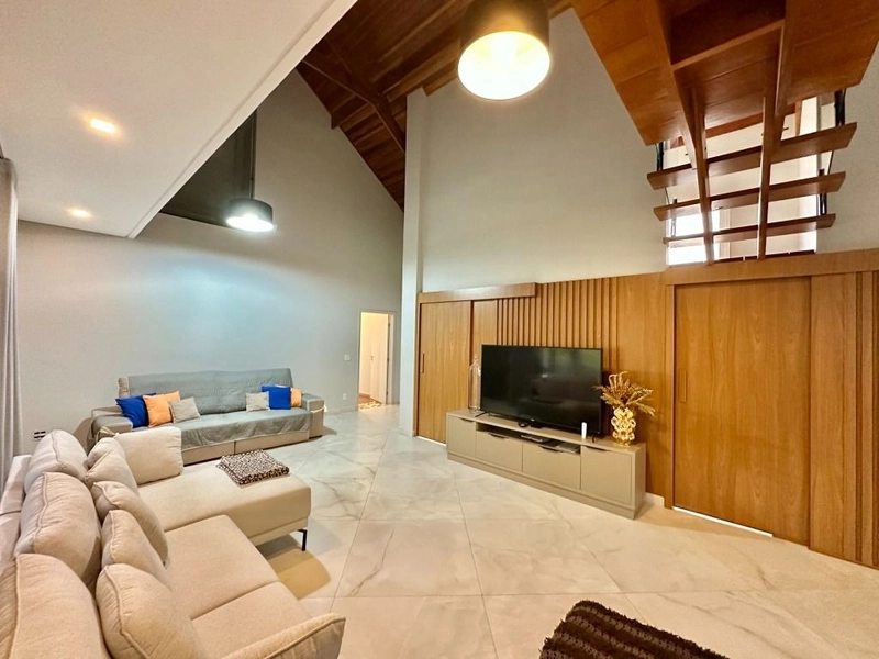Casa térrea planejada e amplo quintal no Condomínio Village da Serra: 30ª foto da galeria de imagens do imóvel