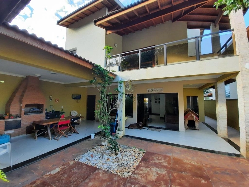 Sobrado com 3 dormitórios à venda, 300 m² - Campos Do Conde Versailles: 1ª foto da galeria de imagens do imóvel