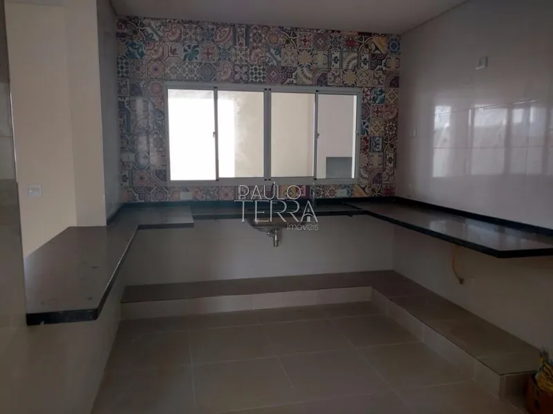 Sobrado com quintal e 3 dormitórios - Condomínio fechado em Taubaté SP: 3ª foto da galeria de imagens do imóvel