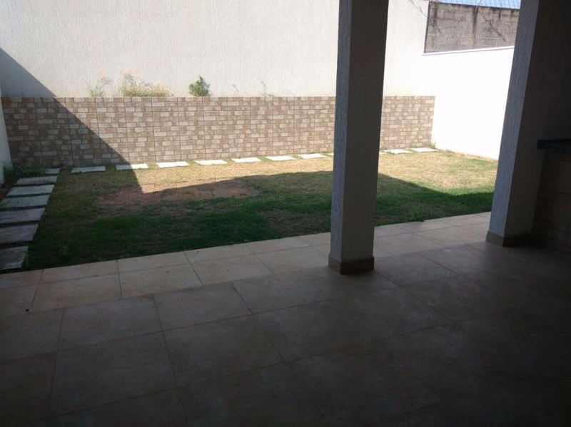 Sobrado com quintal e 3 dormitórios - Condomínio fechado em Taubaté SP: 7ª foto da galeria de imagens do imóvel
