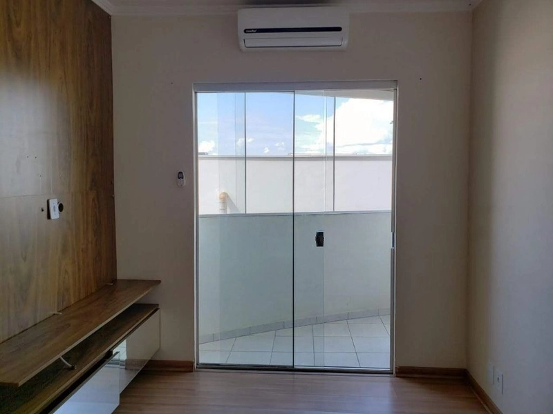 Apartamento 2 dormitórios (1suíte), vaga coberta e armários planejados: 1ª foto da galeria de imagens do imóvel