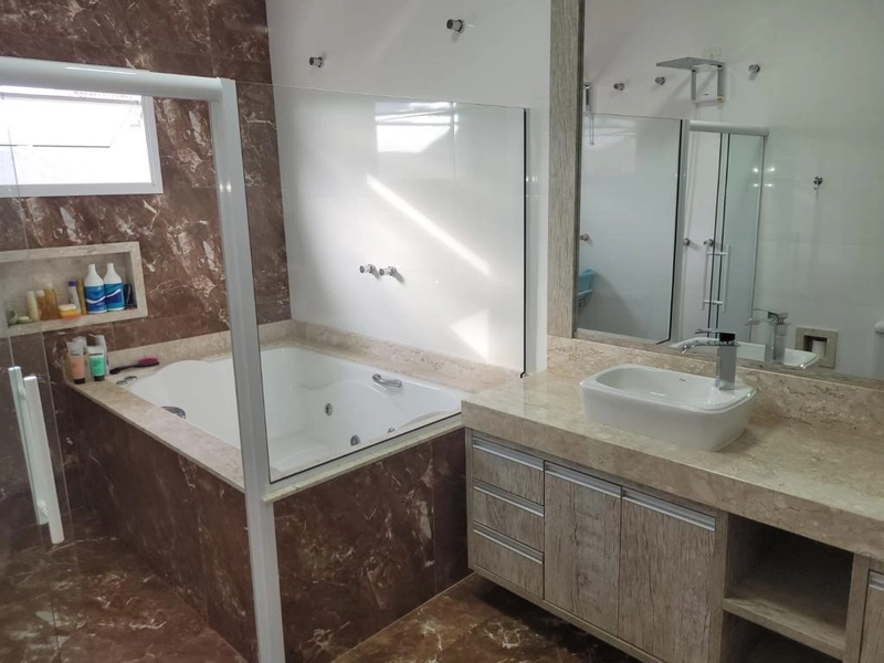 Casa térrea 3 dormitórios, closet, piscina e armários - Condomínio: 32ª foto da galeria de imagens do imóvel