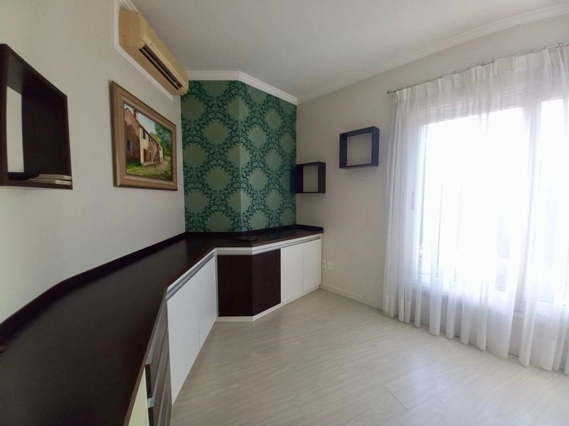 Sobrado alto padrão, 3 suítes e piscina - Condomínio Taubaté Village: 15ª foto da galeria de imagens do imóvel