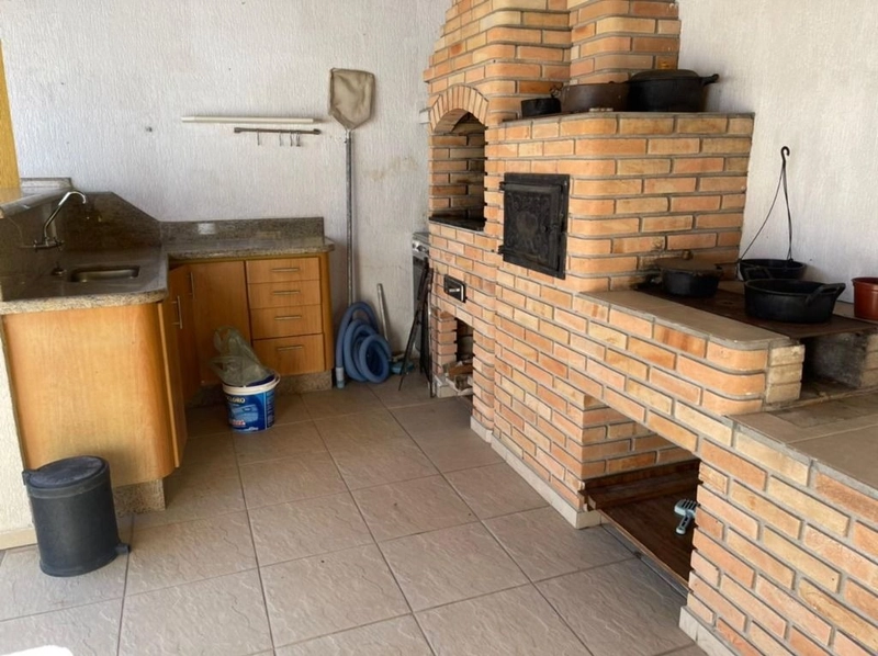 Casa no condomínio Taubaté Village, em Taubaté SP: 2ª foto da galeria de imagens do imóvel