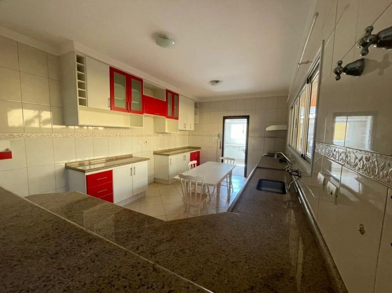 Casa no condomínio Taubaté Village, em Taubaté SP: 5ª foto da galeria de imagens do imóvel