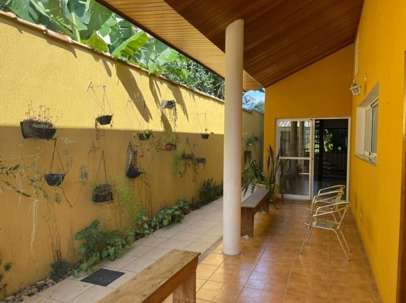 Casa no condomínio Taubaté Village, em Taubaté SP: 3ª foto da galeria de imagens do imóvel