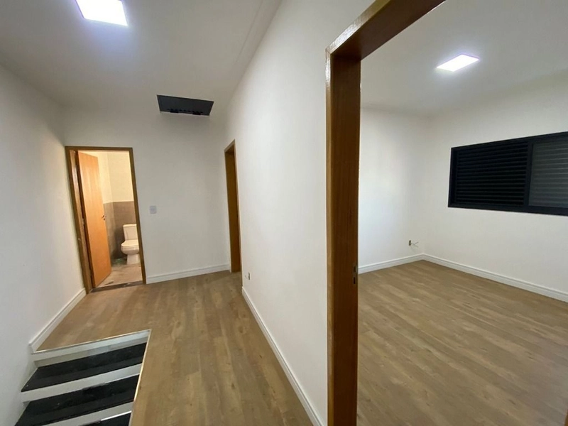 Casa nova 3 dormitórios e quintal - Condomínio fechado em Taubaté SP: 2ª foto da galeria de imagens do imóvel