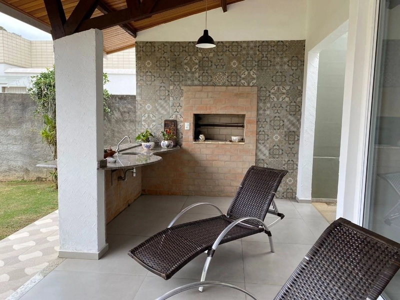 Casa alto padrão e com quintal - Condomínio Vale do Sol - Tremembé SP: 3ª foto da galeria de imagens do imóvel