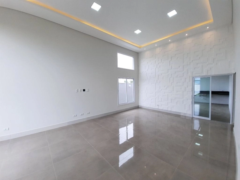 Casa térrea com projeto diferenciado e armários planejados. Condomínio: 1ª foto da galeria de imagens do imóvel