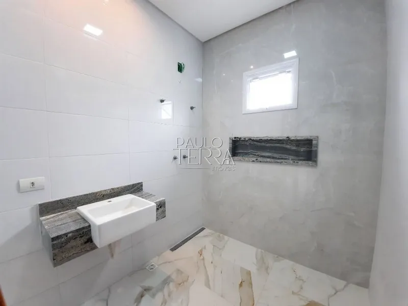 Casa térrea com projeto diferenciado e armários planejados. Condomínio: 33ª foto da galeria de imagens do imóvel