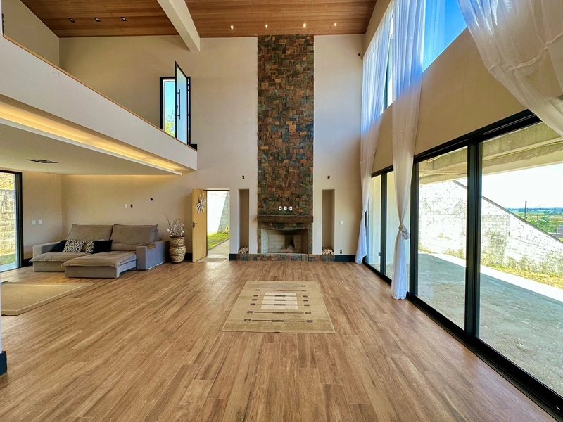 Casa com vista para serra da mantiqueira, 3 suites e escritorio: 2ª foto da galeria de imagens do imóvel