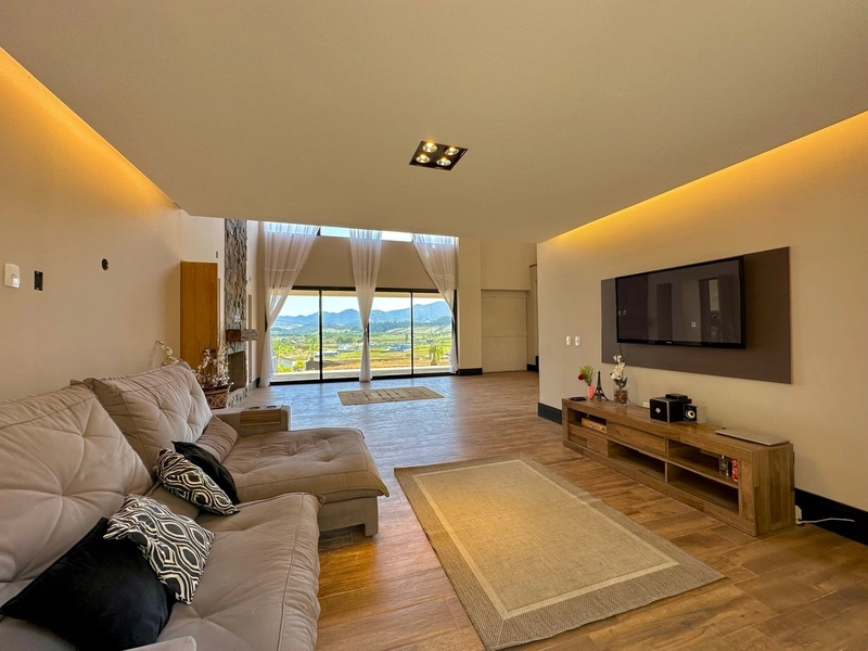 Casa com vista para serra da mantiqueira, 3 suites e escritorio: 6ª foto da galeria de imagens do imóvel