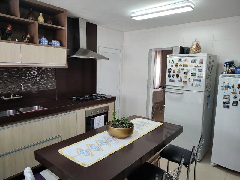 Casa 4 quartos, com edícula e piscina. Condomínio Green Park - Taubaté: 6ª foto da galeria de imagens do imóvel