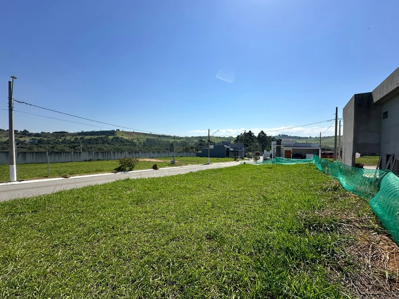 Terreno de esquina com 332 m2 plano Condomínio Agata Taubate SP: 7ª foto da galeria de imagens do imóvel
