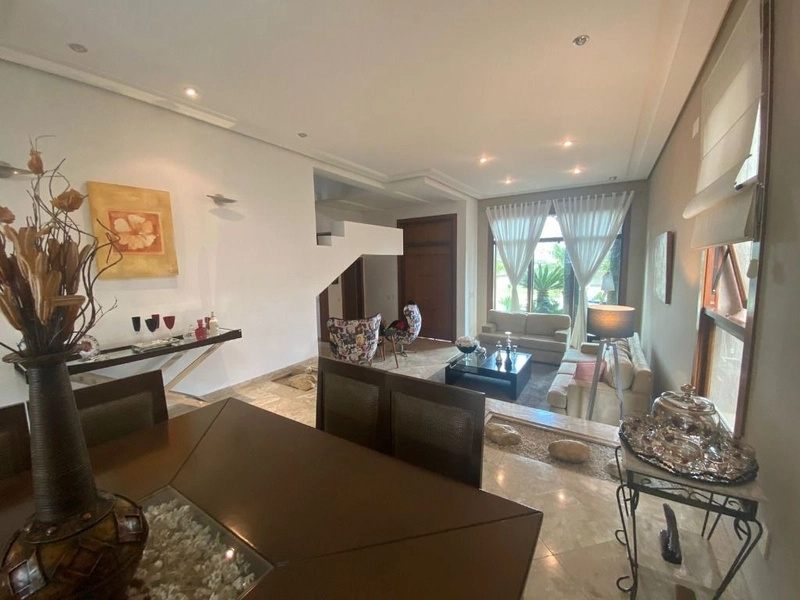 Casa alto padrão e com piscina no Condomínio Taubaté Village: 4ª foto da galeria de imagens do imóvel