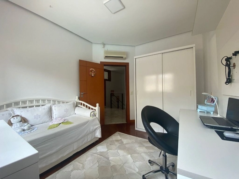 Casa alto padrão e com piscina no Condomínio Taubaté Village: 36ª foto da galeria de imagens do imóvel