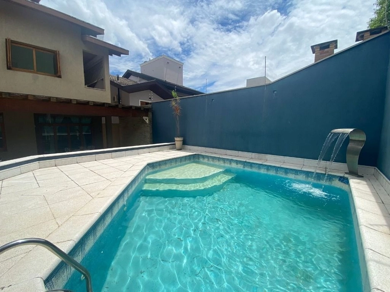 Casa alto padrão e com piscina no Condomínio Taubaté Village: 1ª foto da galeria de imagens do imóvel