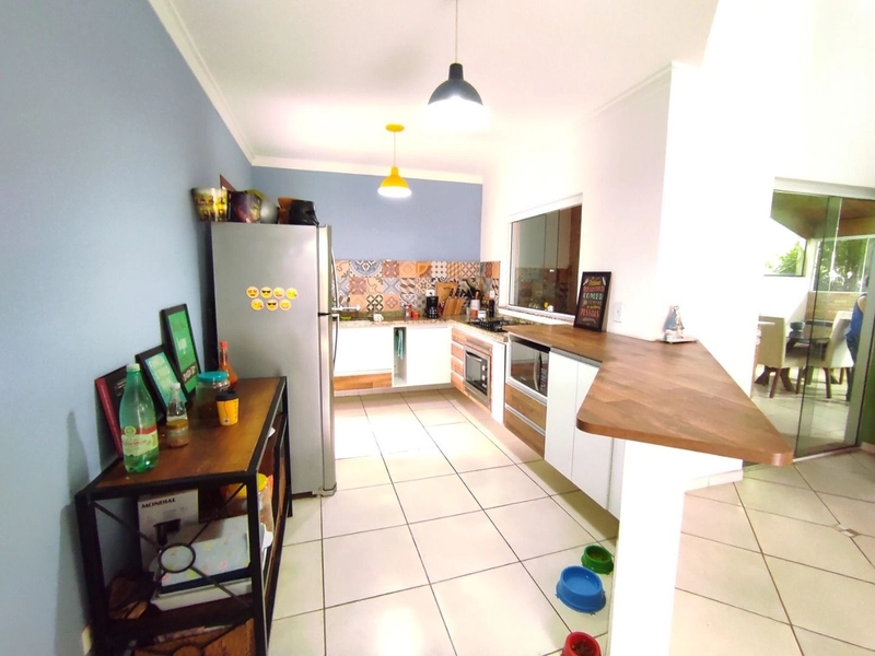 Casa térrea com mezanino no Condomínio Hipica Pinheiro em Taubaté SP: 9ª foto da galeria de imagens do imóvel