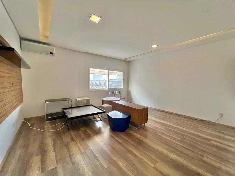 Casa com 4 suítes, escritório e piscina - Condomínio Taubaté Village: 11ª foto da galeria de imagens do imóvel