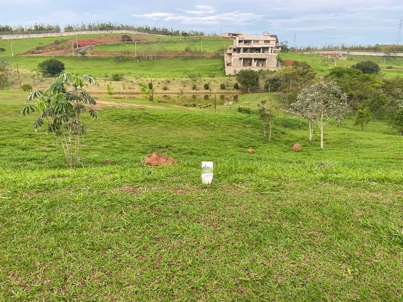 Terreno no Condomínio Village da Serra, em Tremembé - SP: 2ª foto da galeria de imagens do imóvel