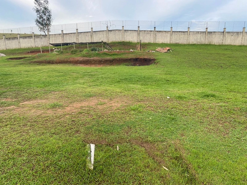 Terreno no Condomínio Village da Serra, em Tremembé - SP: 1ª foto da galeria de imagens do imóvel