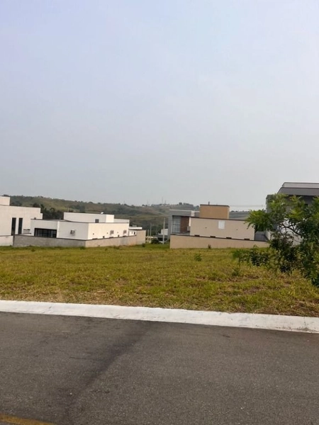 Terreno plano 250 m2 Condomíno fechado com lazer - Ágata - Taubaté SP: 2ª foto da galeria de imagens do imóvel