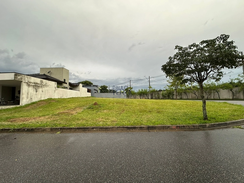Terreno de esquina com 455 m2 no Condomínio OuroVille em Taubaté SP: 3ª foto da galeria de imagens do imóvel