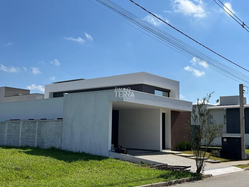 Casa nova com 3 suítes e piscina no Condomínio Ouroville em Taubaté SP: 2ª foto da galeria de imagens do imóvel