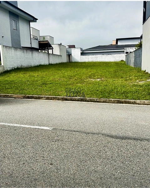 Terreno à venda no Condomínio Ouroville em Taubaté SP: 1ª foto da galeria de imagens do imóvel