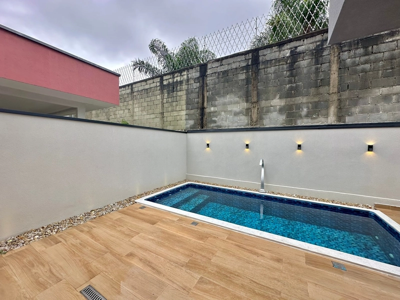 Casa nova com piscina e 3 dormitórios no condomínio Tecoara Taubaté SP: 9ª foto da galeria de imagens do imóvel