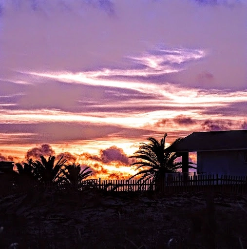 LA PLAGE EM XANGRI-LÁ