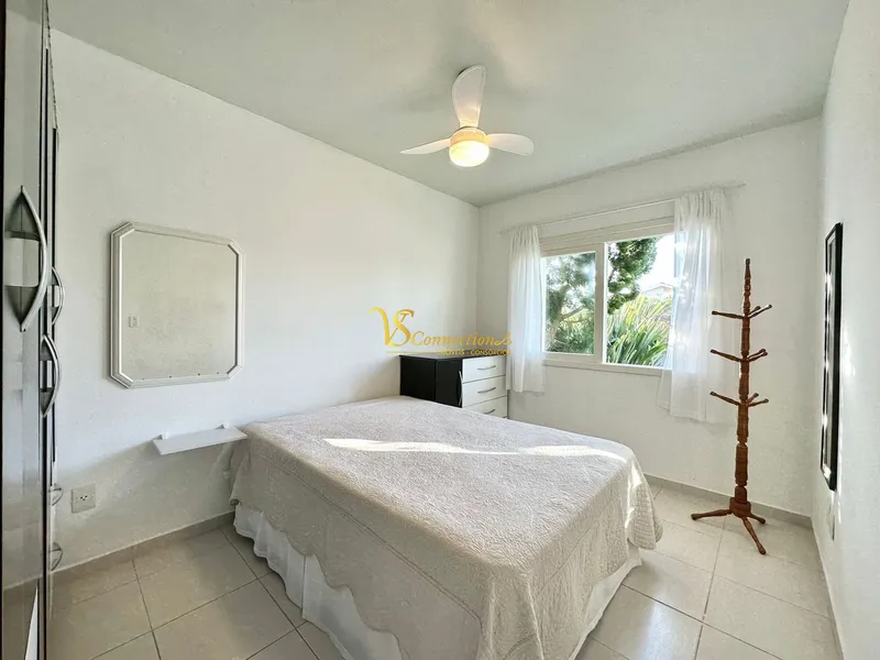 Casa com Piscina: 13ª foto da galeria de imagens do imóvel