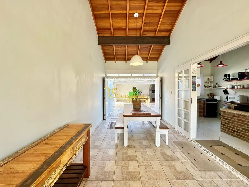 Casa com Piscina: 6ª foto da galeria de imagens do imóvel