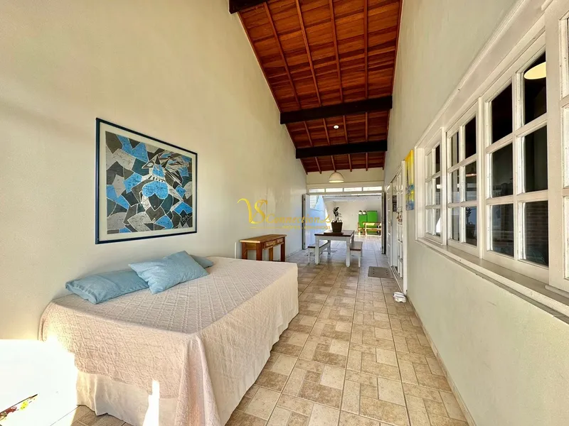 Casa com Piscina: 5ª foto da galeria de imagens do imóvel