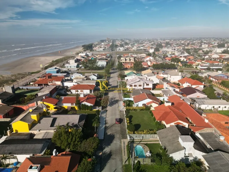 Casa com Piscina: 22ª foto da galeria de imagens do imóvel