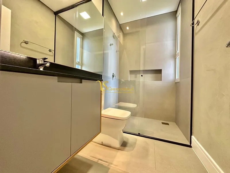MARAVILHOSA CASA À VENDA NO ÚNICO CONDOMÍNIO COM CAMPO DE GOLF.: 16ª foto da galeria de imagens do imóvel