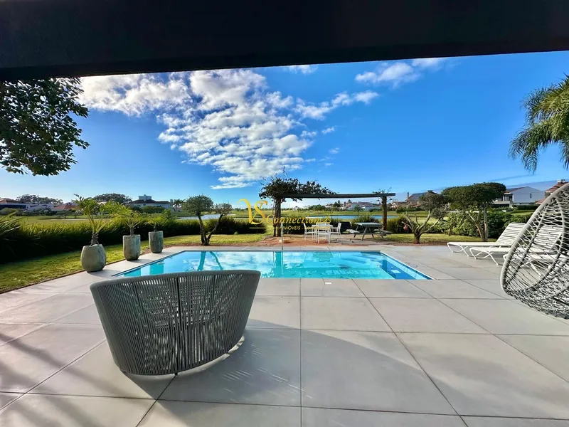 MARAVILHOSA CASA À VENDA NO ÚNICO CONDOMÍNIO COM CAMPO DE GOLF.: 9ª foto da galeria de imagens do imóvel