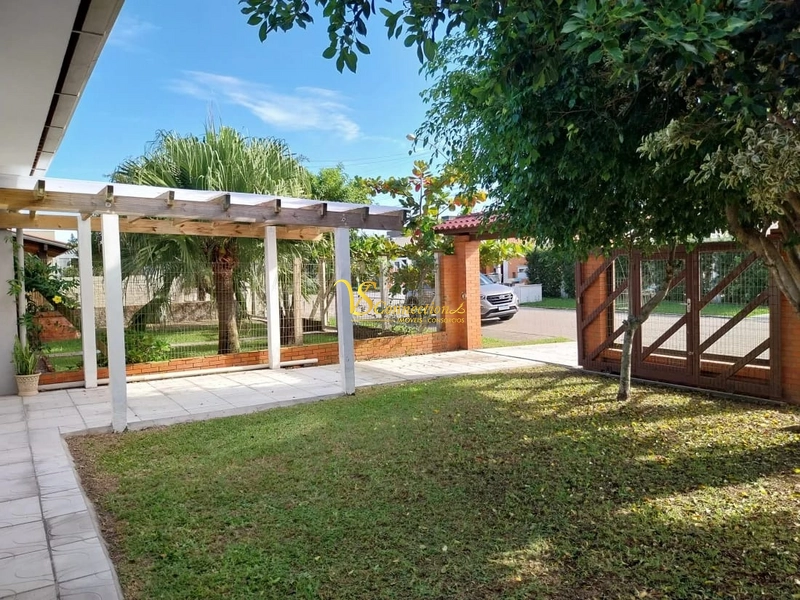 CASA À VENDA, PROXIMO AO COMERCIO RAINHA DO MAR,: 2ª foto da galeria de imagens do imóvel