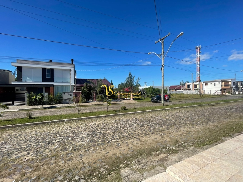 CASA À VENDA, ATLÂNTIDA SUL,: 2ª foto da galeria de imagens do imóvel